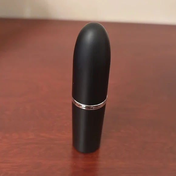 MAC Sweet Deal M·A·Cximal Silky Matte Lipstick - Picture 7 of 11